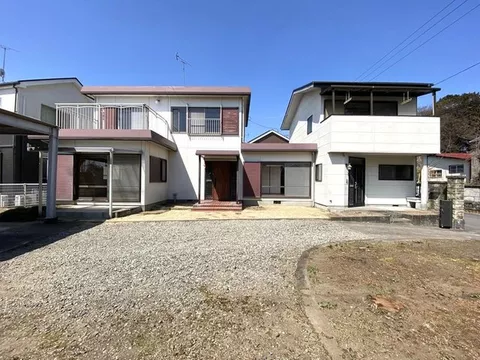 A detached house in Sakura City, Kusakawa with a layout of 3LDK + 2DK (can be changed to 4LDK + 2DK)