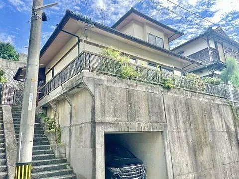 Used single-family home in 3-chome, Atoda Town