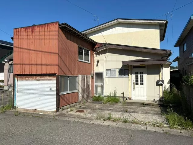 Currently rented, but scheduled to vacate by the end of June.