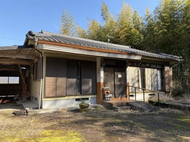 Satsumasendai City Yamanokuchi Town (Kumanoshijo Station) Single-story building 5DK