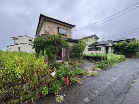 Yakuza, Yokoshiba-Hikari Town, Sanbu District, 2-story, 4K - Image 3