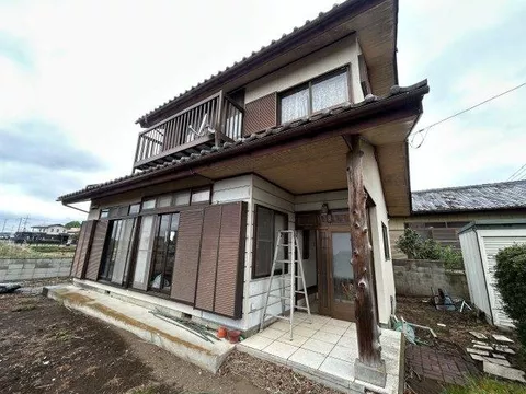 ◆Entrance hall◆South-facing balcony◆South-facing living room◆Separate bath and toilet◆Tokonoma (alcove)