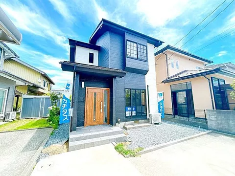 Used single-family home Tsubame City, Shinsei Town 2-chome, single-family home