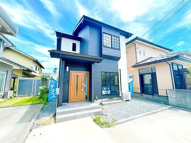 Used single-family home Tsubame City, Shinsei Town 2-chome, single-family home