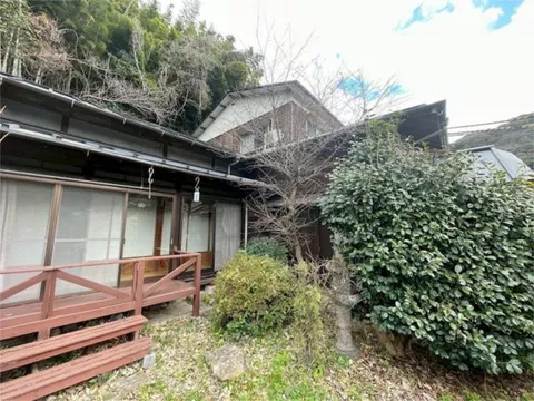 Kitakyushu City Moji Ward Kagetsuen (Moji Port Station) 2-story building 6LDK