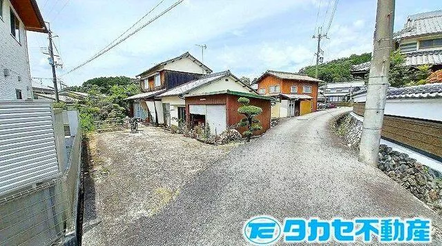Onuki, Fukuzaki-cho, Kanzaki-gun (Hojocho station) 2F studio

1,800,000 yen