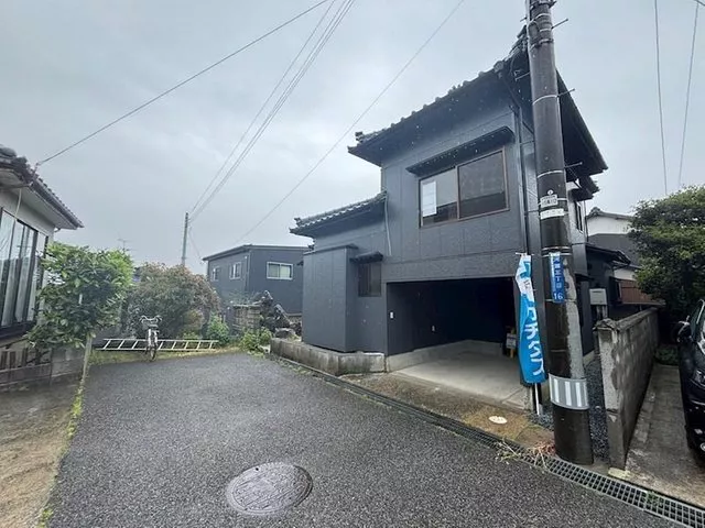 ◆Garage Available◆ + 2 nearby parking spaces secured◆ Fully renovated◆