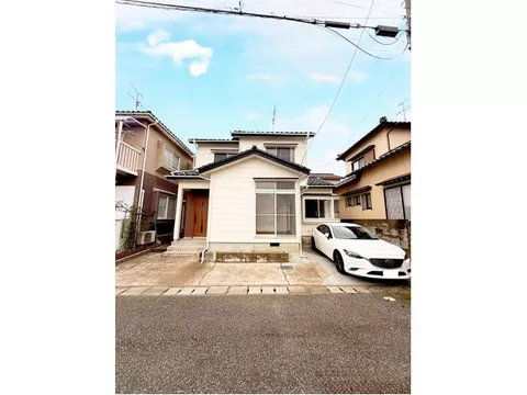 Renovated in December 2024! Why not start a new life in this sparkling home? ♪