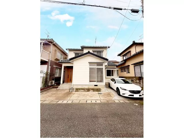 Renovated in December 2024! Why not start a new life in this sparkling home? ♪
