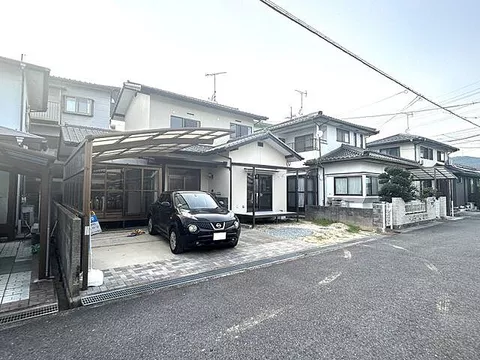 Used single-family home in Takaya-cho, Higashi-Hiroshima City