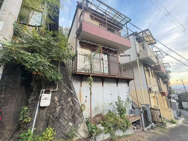 Higashi-Osaka City, Kusaka-cho 8-chome (Ishikiri Station), 2-story, 3DK