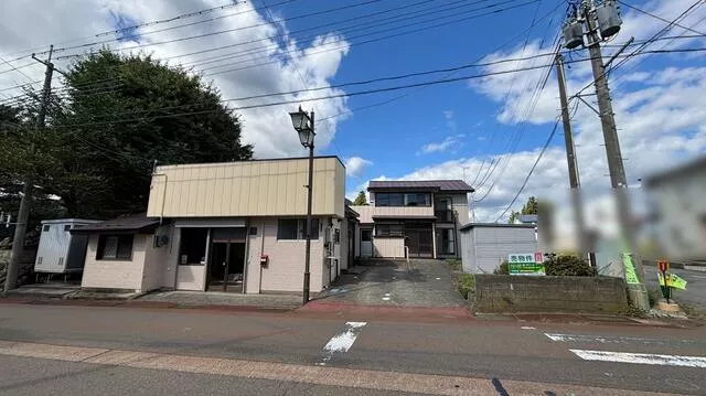 Yama District, Inawashiro Town, Kubonami (Inawashiro Station) 2-story building 5SDK