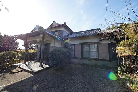 Used single-family home, Oaza Takenami house