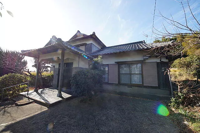 Used single-family home, Oaza Takenami house