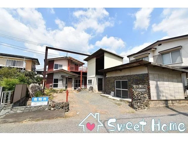 A used detached house in 5-chome, Aioi-cho♪ Supermarkets and convenience stores are within a 10-minute walk♪
