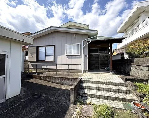 Used single-family home, Hanoura-cho Iwawaki Ubakihara, used house.