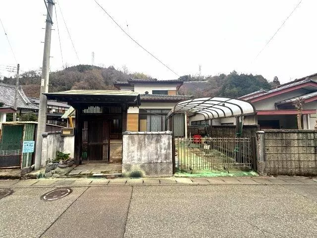 Hitachi City, Shirogane-cho 2-chome (Hitachi Station) 2-story building 4LDK