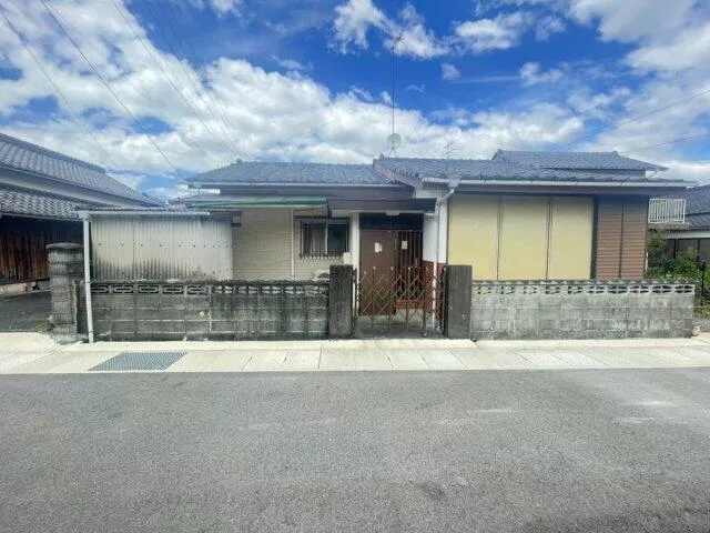 Yatsushiro City, Hinagu Shio Kitamachi (Hinagu Onsen Station) Single-story building 4DK