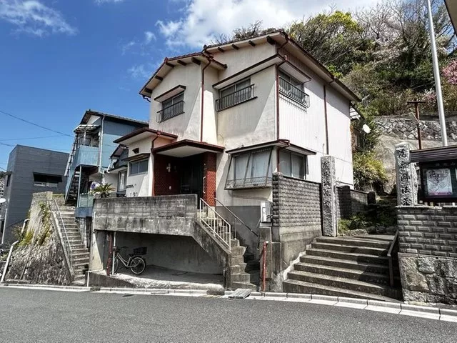 Within a landslide disaster red zone, reconstruction not allowed, 0 parking spaces, loan not available, 2-story 6DK