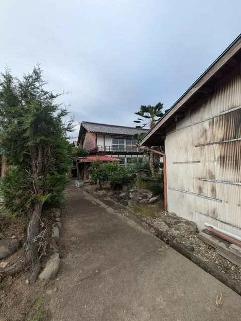 Annaka City, Matsuidamachi Kohinata (Isobe Station) 2-story building 6LDK