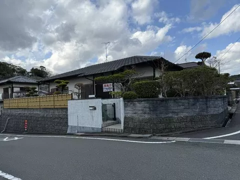 Munakata City Jiyugaoka 11-chome Single-story building 4K - Image 2