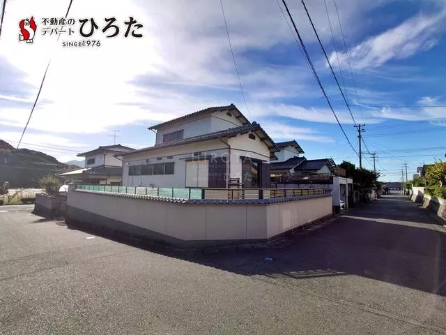 Nakama City, Odakaura 2-chome (Chikuho Nakama Station), 2-story building, 5DK
