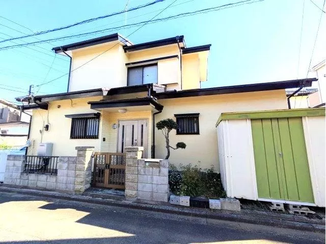 ◆Japanese-style room ◆Flooring ◆Corner lot ◆Storage room ◆Closet ◆Entrance storage ◆Abundant storage