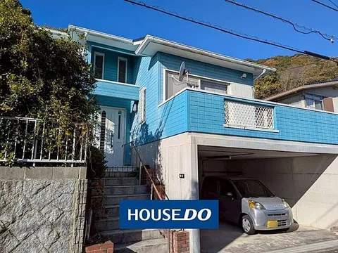 Used single-family home in Oaza Oshima, Shunan City, located on a rich natural high ground