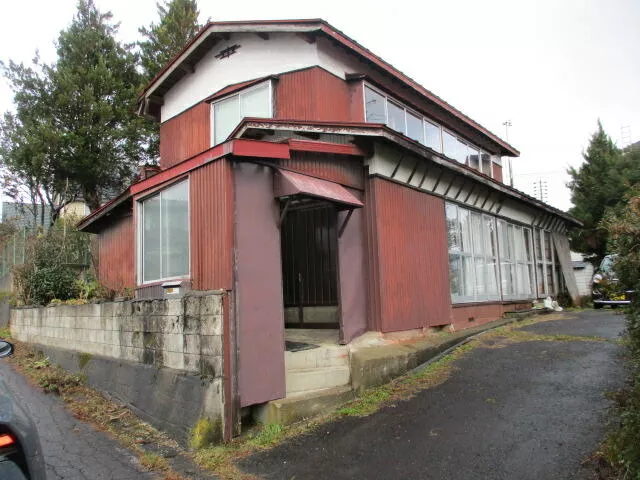 Kashiwabara, Shinano Town, Kamiminochi District (Kurohime Station) 2-story 9K