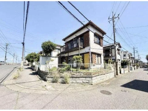 13 minutes on foot to elementary school! 7 minutes on foot to junior high school! Safe for commuting to school ♪ It is a livable residential environment.
