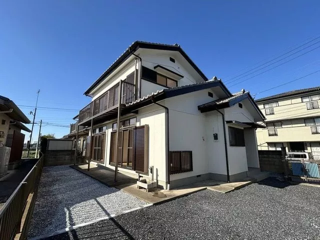 [Viewing event held] Parking for 2 cars available / Front road width 6m / Garden space available /