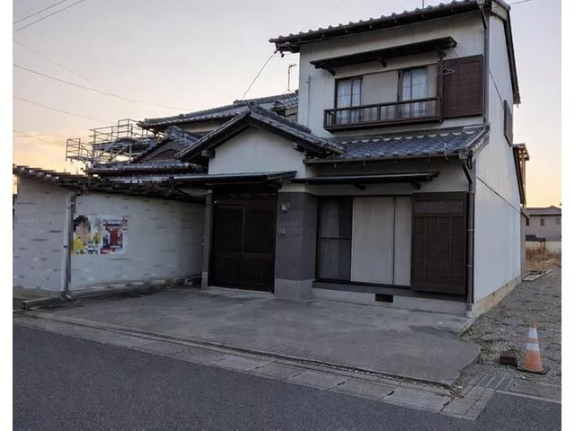 Ejima Honmachi, Shirako Station 8 million yen