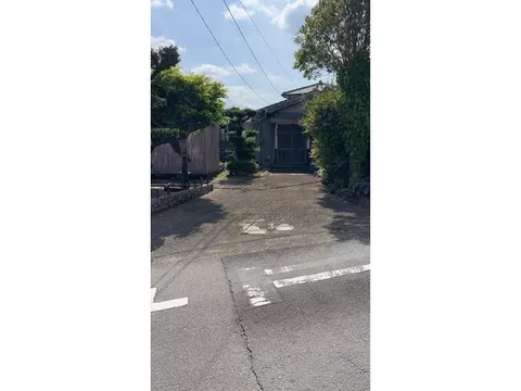 Good surrounding environment! Many commercial facilities! Convenient for shopping!