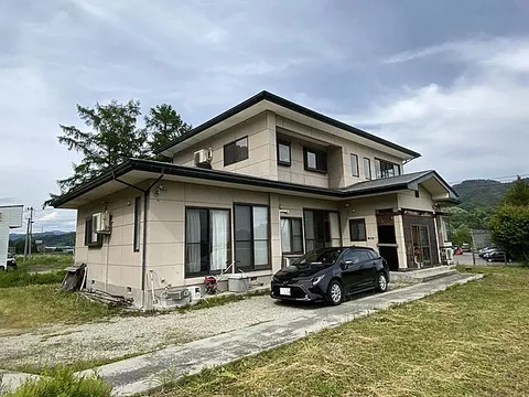Used single-family home in Nanyo City, Miyauchi