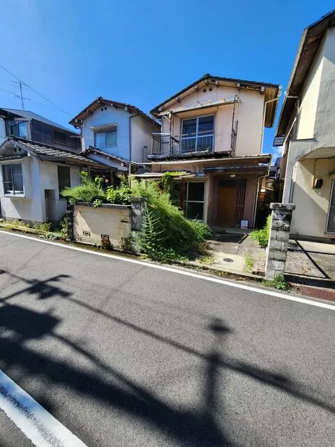 2F 3K, Takaota, Tobe-cho, Iyo-gun

2.2 million yen