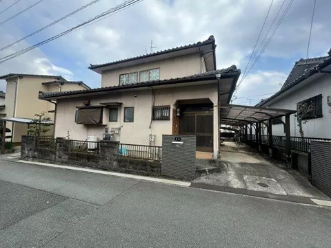 Ueki Town, Kita Ward, Kumamoto City (Ueki Station) 2-story building 6LDK