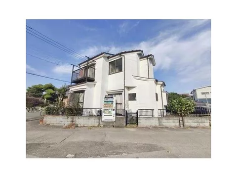 ■South corner lot × spacious front road × 3DK × used house nearest to Sengen-dai Station at this price!