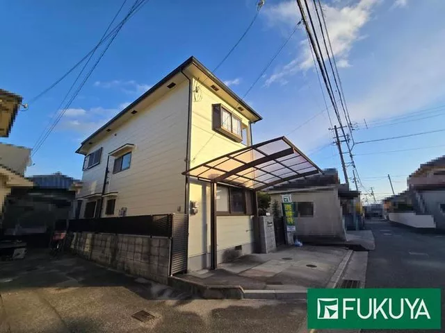 ● About 14 minutes on foot to JR Sone Station ● Some interior and exterior renovations completed