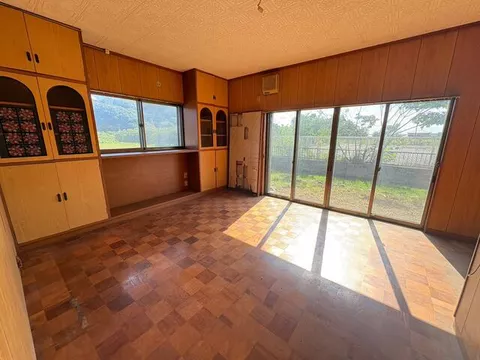 Hiki District, Ogawa Town, Oaza Nakazume (Musashi Arashiyama Station) Single-story building 2K