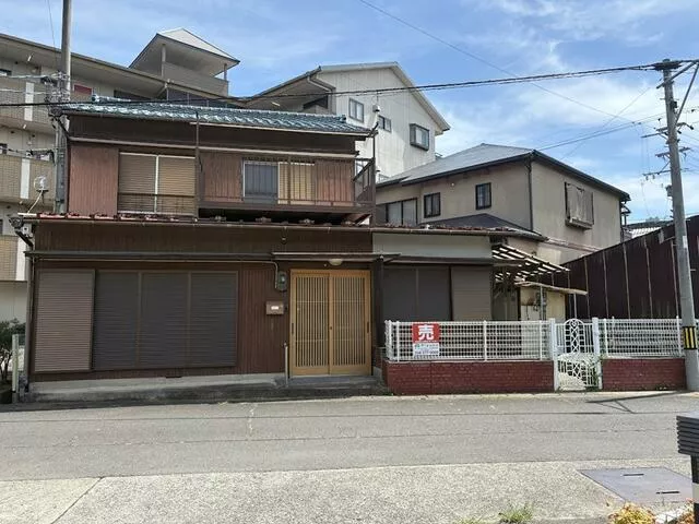 Gifu City, Danjima Nakacho 1-chome (Gifu Station) Single-story building 6DK