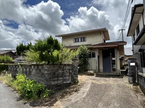 Takeo City, Yamauchi Town Oaza Mikensaka (Mikensaka Station) Two-story building 6DK