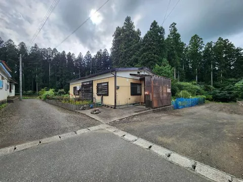 Kamikita District, Shichinohe Town, Natsuyaki, single-story building, 4K