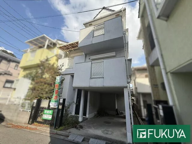 Yamato Takada City, Oaza Tsukiyama (Tsukiyama Station) 3-story building 4LDK