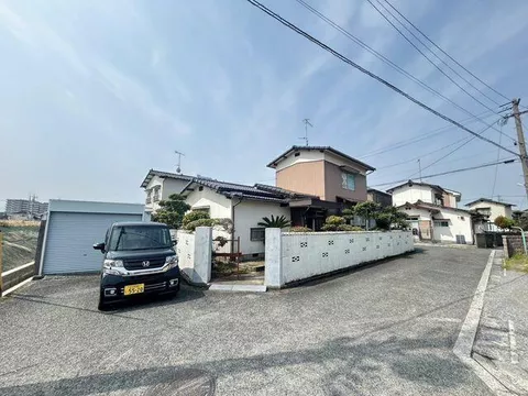 Nakatsu City, Oaza Karise (Nakatsu Station) 2-story building 5DK