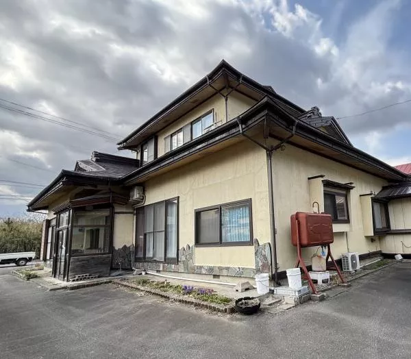 Misawa-shi, Misawa Mikawame 3-chome, 2F 8LDK

8.5 million yen