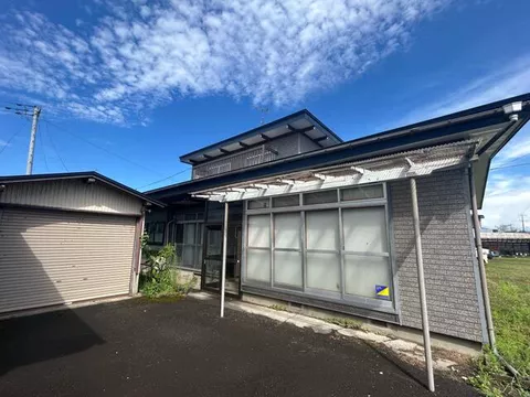 Yamamoto District, Mitsu Town, Kawadate, Nihonyanagi (Kawadate Station) 2-story 5DK