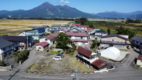 Yama District, Inawashiro Town, Oaza Nakakomatsu, Nakame B, (Kawageta Station) 2-story 7SDK