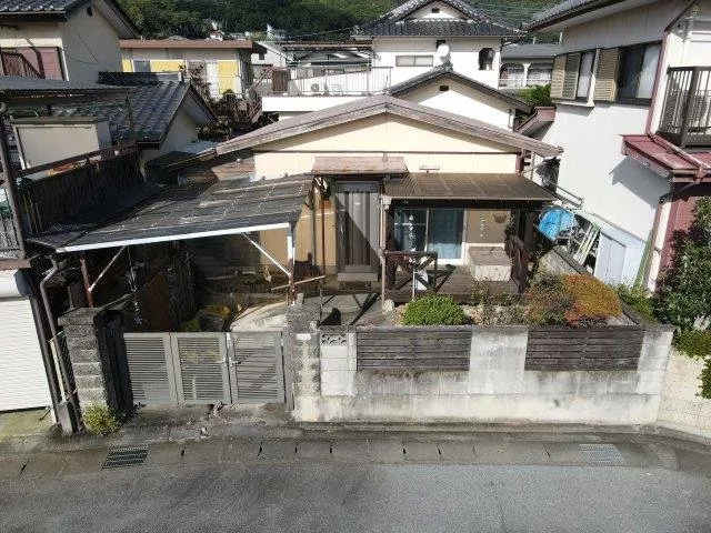A 2DK easy-to-live-in single-story house♪ The southeast-facing bright interior is attractive.