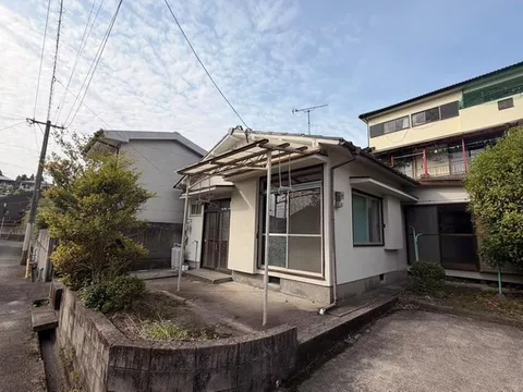 Completed residential area, 3DK, single-story building, parking for 1 car available