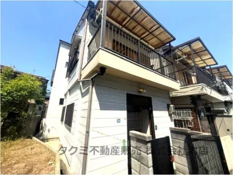 Built in December 1996, beautiful interior for residential use, also suitable as an investment property♪